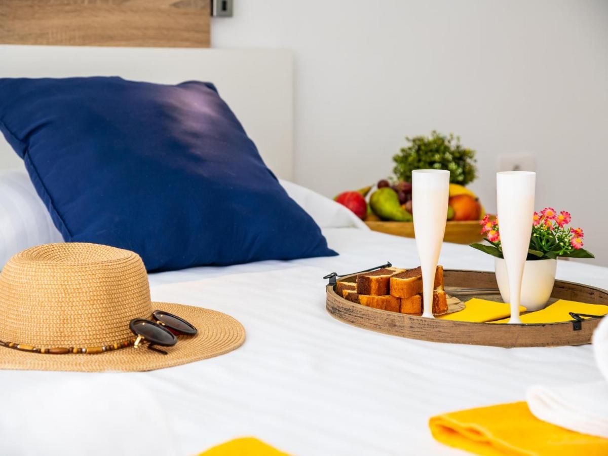 302 Modern, Light, Comfortable Studio With Swimming Pool Playa de las Americas  Bagian luar foto